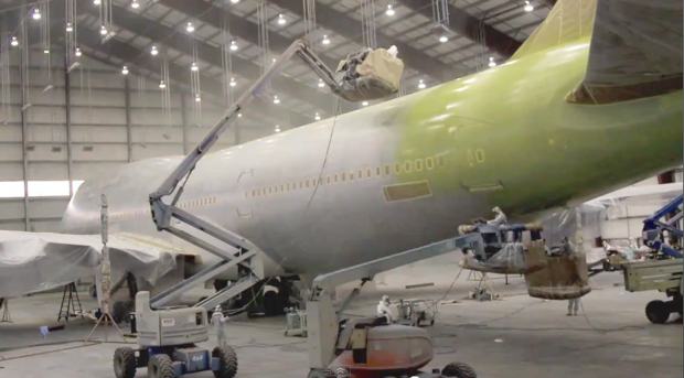 Painting A Boeing 747