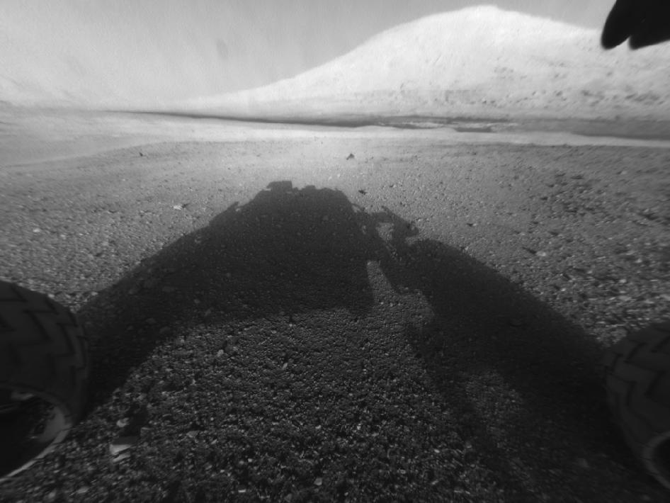 Mars Curiosity First Pics